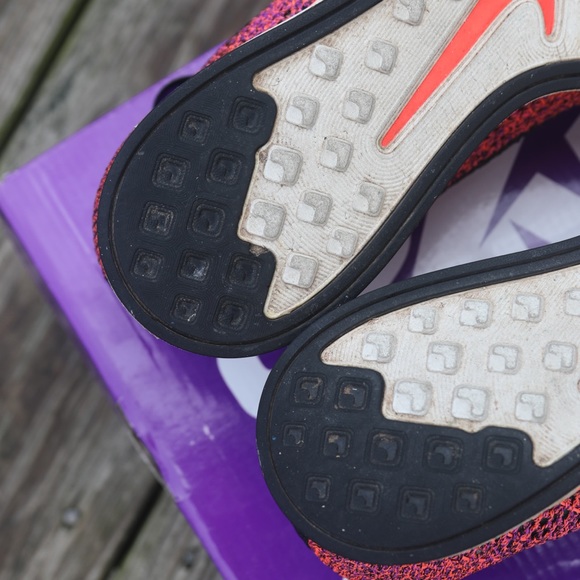 Nike Flyknit Racer Acia Berry Size 13 - Picture 10 of 10